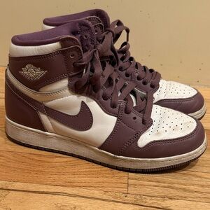 Nike Jordan High-Top Sneakers in Mauve and White.
